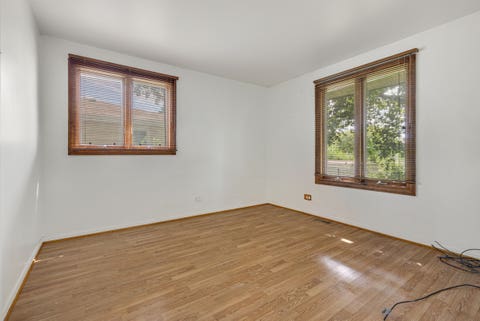 Tiny photo for 1086 Hickory Lane, Elk Grove Village, IL 60007 (MLS # 12735957)