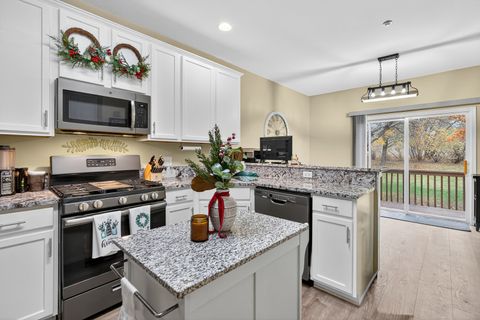 Tiny photo for 6034 Delaney Drive, Hoffman Estates, IL 60192 (MLS # 12506555)