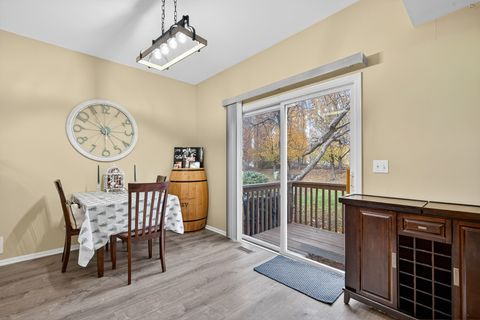 Tiny photo for 6034 Delaney Drive, Hoffman Estates, IL 60192 (MLS # 12506555)