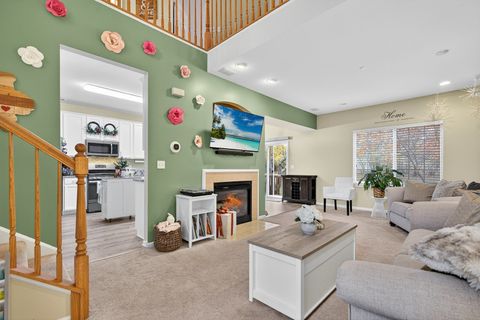 Tiny photo for 6034 Delaney Drive, Hoffman Estates, IL 60192 (MLS # 12506555)