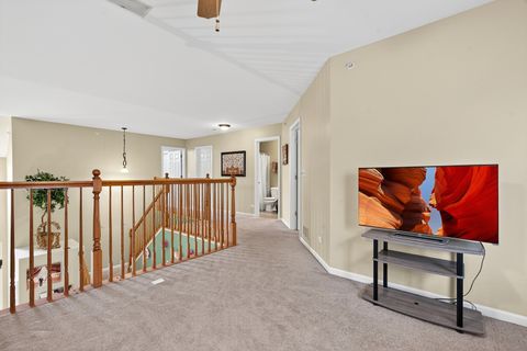 Tiny photo for 6034 Delaney Drive, Hoffman Estates, IL 60192 (MLS # 12506555)