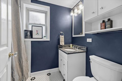 Tiny photo for 65 E Harris Avenue #2A, La Grange, IL 60525 (MLS # 12585884)