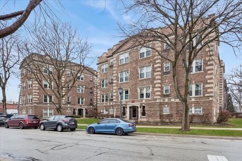 Tiny photo for 65 E Harris Avenue #2A, La Grange, IL 60525 (MLS # 12585884)