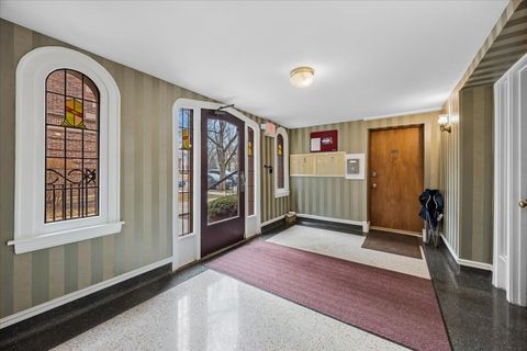 Tiny photo for 65 E Harris Avenue #2A, La Grange, IL 60525 (MLS # 12585884)