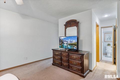 Tiny photo for 516 CRESTVIEW Drive, Sherrard, IL 61281 (MLS # QC4266494)