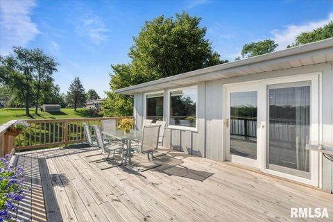 Tiny photo for 516 CRESTVIEW Drive, Sherrard, IL 61281 (MLS # QC4266494)