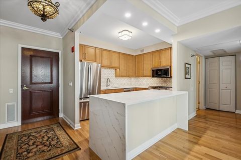 Tiny photo for 25 E Superior Street #1003, Chicago, IL 60611 (MLS # 12557945)