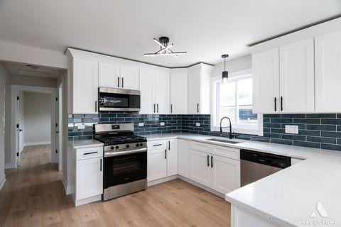 Tiny photo for 5316 Otto Place, Oak Lawn, IL 60453 (MLS # 12481868)