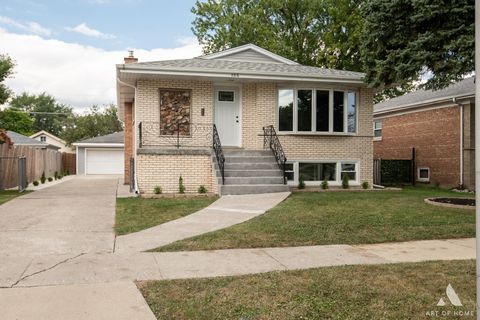 Photo of 5316 Otto Place, Oak Lawn, IL 60453 (MLS # 12481868)