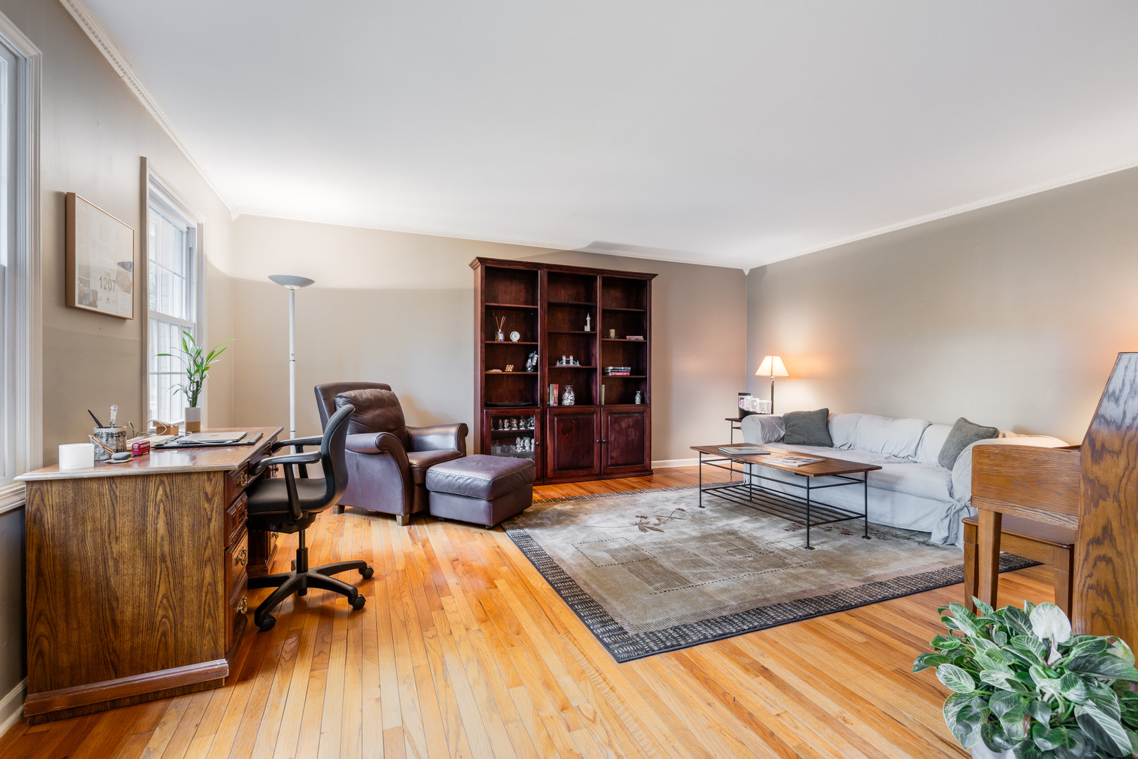 25w303 Gunston Avenue