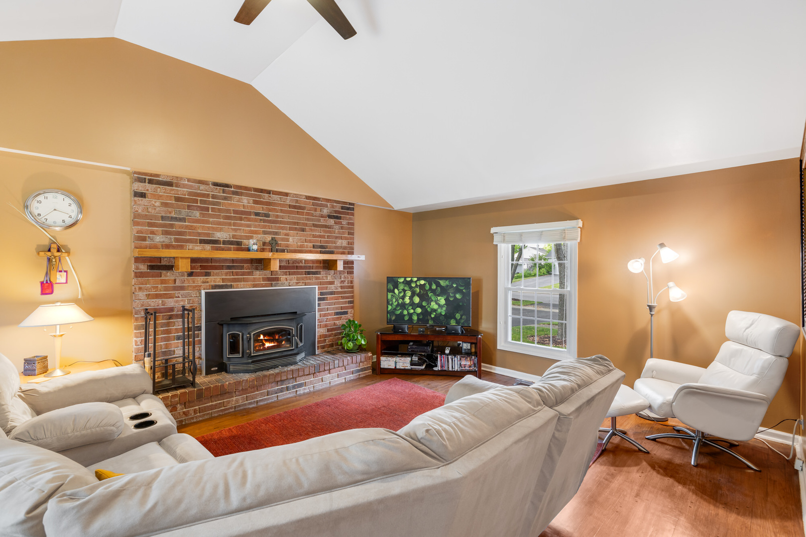 25w303 Gunston Avenue
