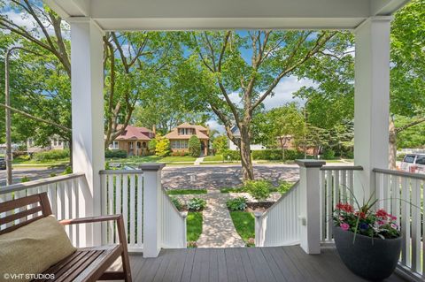 Tiny photo for 1710 Lake Street, Evanston, IL 60201 (MLS # 12353719)