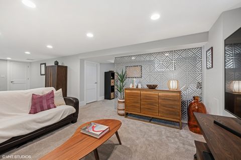 Tiny photo for 1710 Lake Street, Evanston, IL 60201 (MLS # 12353719)