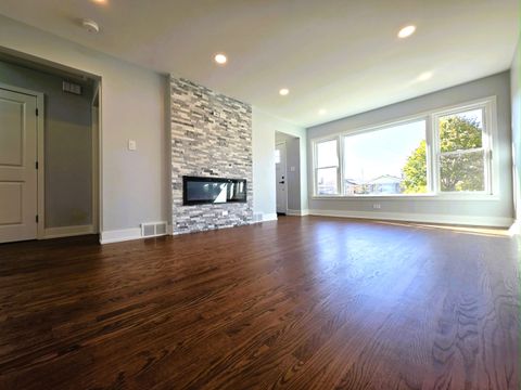 Tiny photo for 7421 N Oconto Avenue, Chicago, IL 60631 (MLS # 12519263)