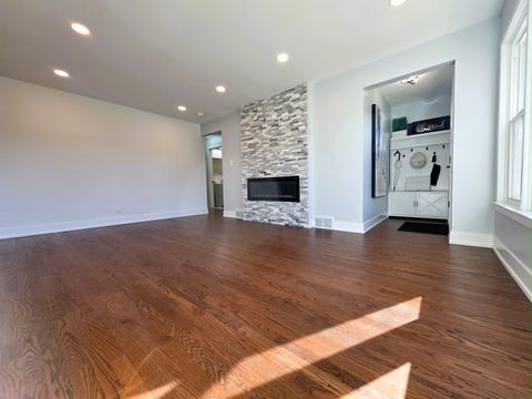Tiny photo for 7421 N Oconto Avenue, Chicago, IL 60631 (MLS # 12519263)