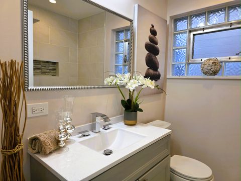 Tiny photo for 7421 N Oconto Avenue, Chicago, IL 60631 (MLS # 12519263)