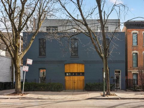 Photo of 811 W WEBSTER Avenue #F, Chicago, IL 60614 (MLS # 12618407)