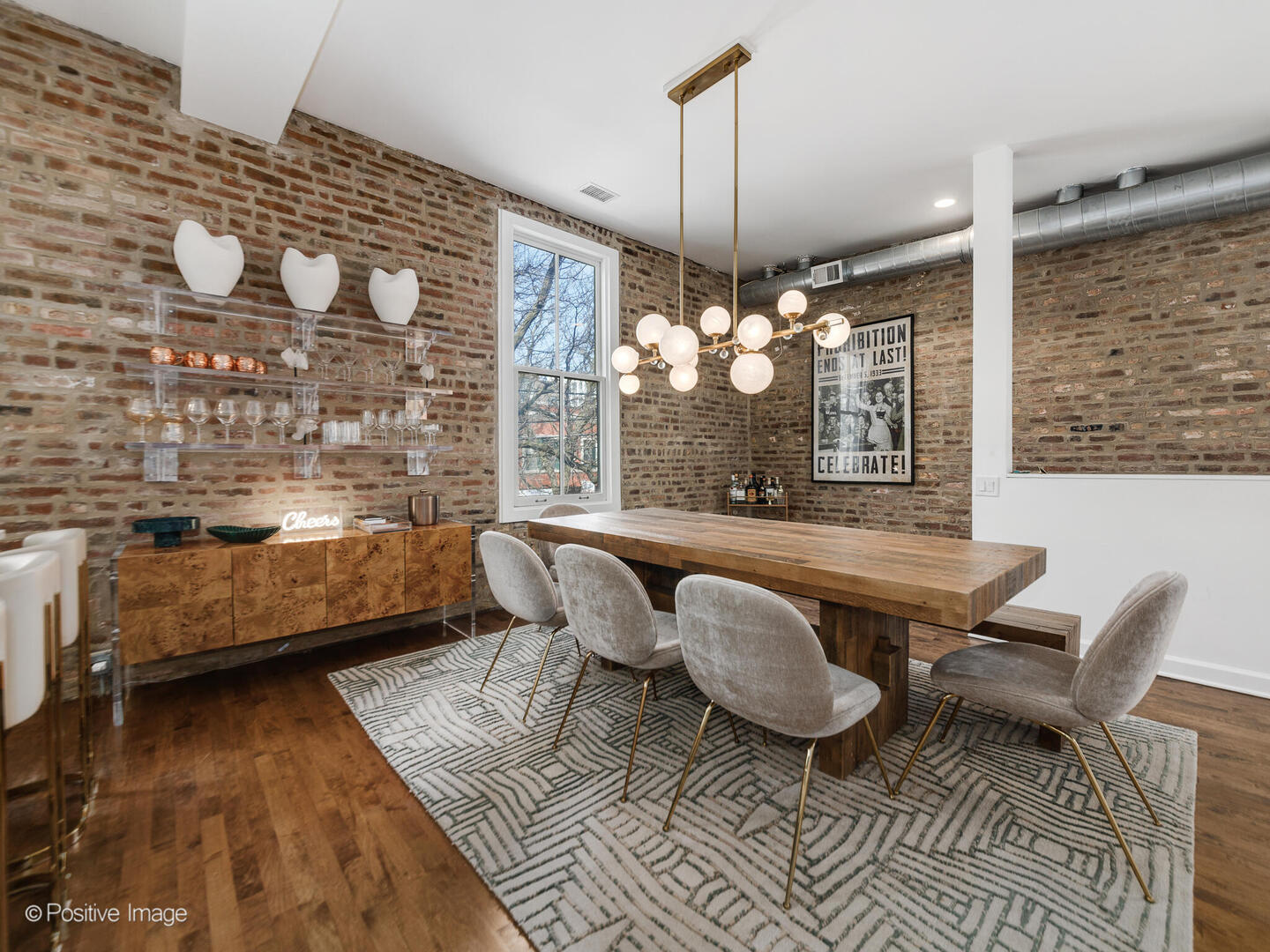 811 W WEBSTER Avenue F