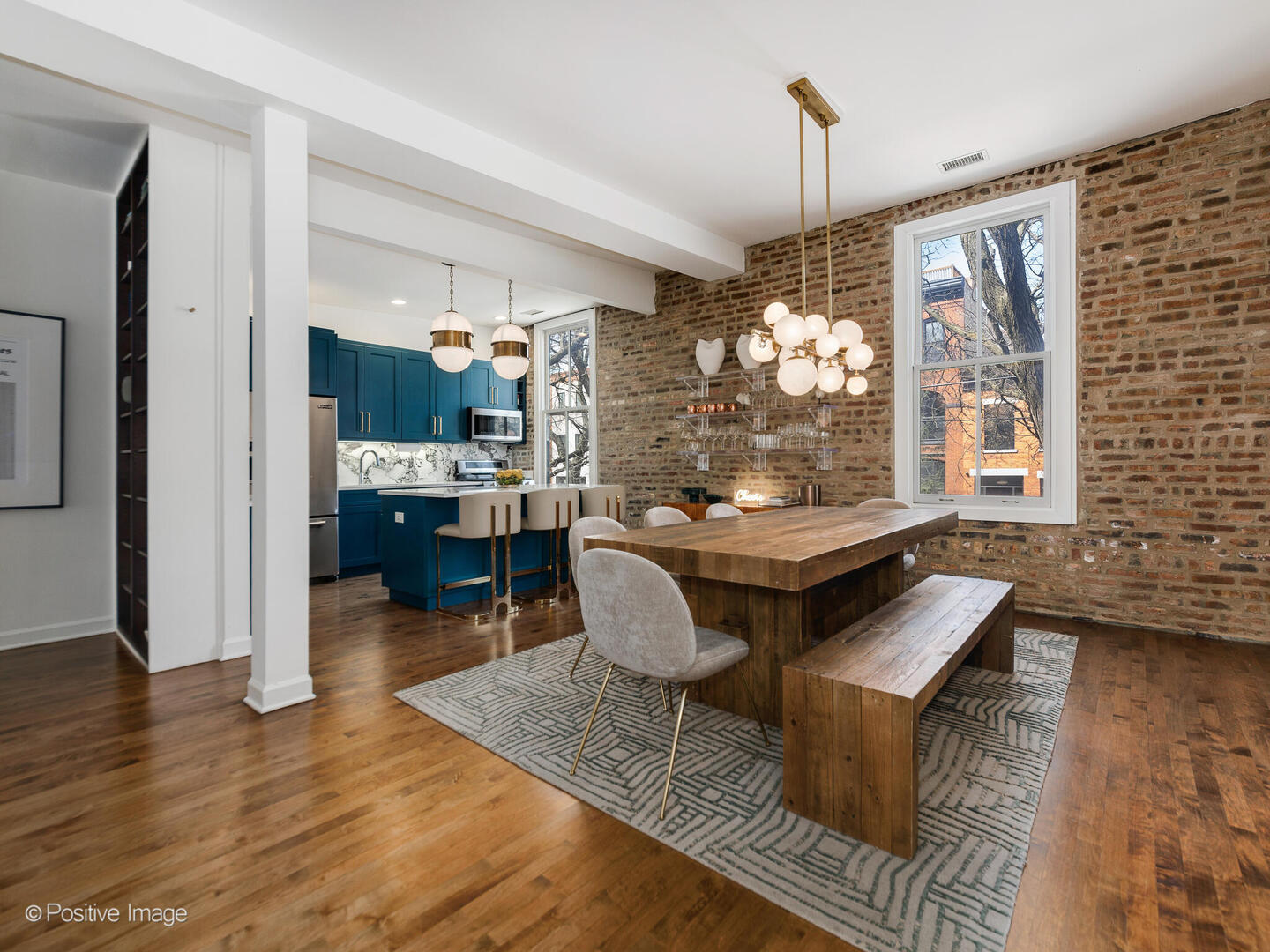 811 W WEBSTER Avenue F