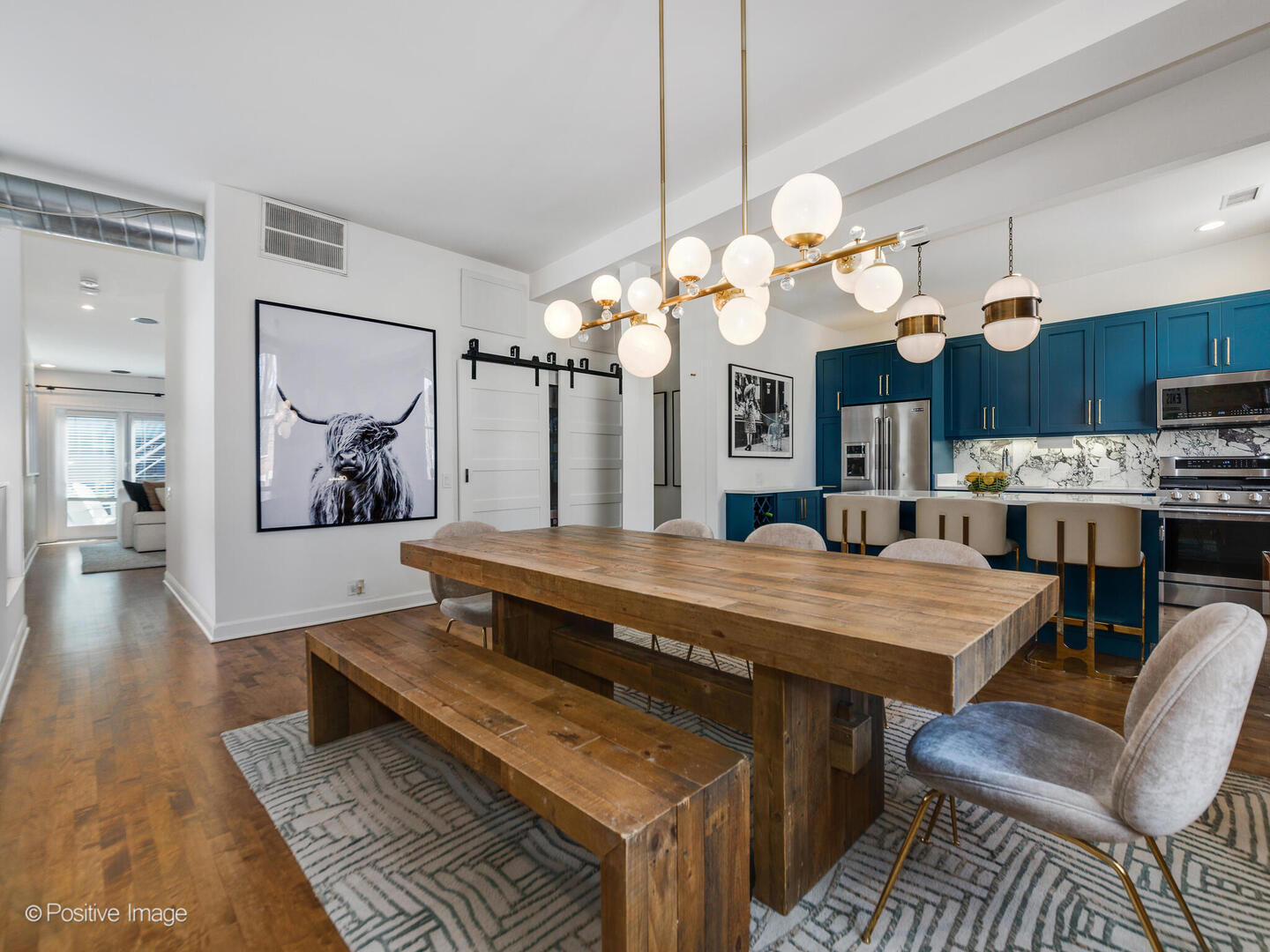 811 W WEBSTER Avenue F