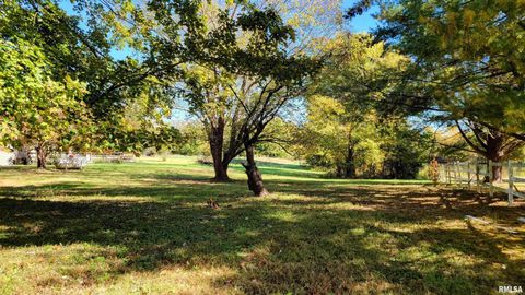 Tiny photo for 3898 COUNTRY CLUB Road, Carbondale, IL 62901 (MLS # EB460400)