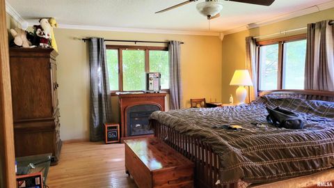 Tiny photo for 3898 COUNTRY CLUB Road, Carbondale, IL 62901 (MLS # EB460400)