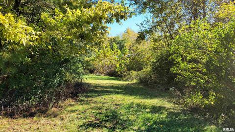Tiny photo for 3898 COUNTRY CLUB Road, Carbondale, IL 62901 (MLS # EB460400)