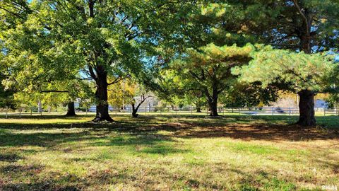 Tiny photo for 3898 COUNTRY CLUB Road, Carbondale, IL 62901 (MLS # EB460400)