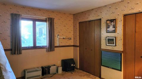 Tiny photo for 3898 COUNTRY CLUB Road, Carbondale, IL 62901 (MLS # EB460400)