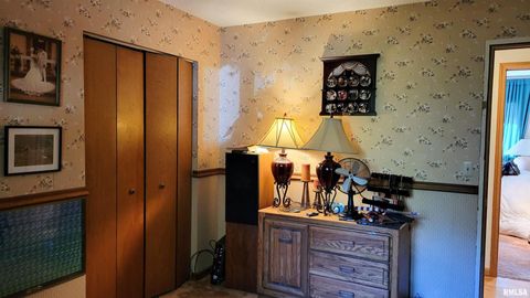 Tiny photo for 3898 COUNTRY CLUB Road, Carbondale, IL 62901 (MLS # EB460400)