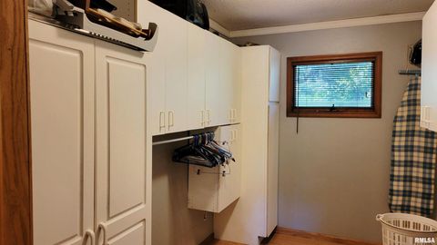 Tiny photo for 3898 COUNTRY CLUB Road, Carbondale, IL 62901 (MLS # EB460400)