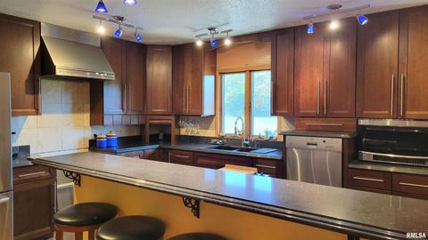 Tiny photo for 3898 COUNTRY CLUB Road, Carbondale, IL 62901 (MLS # EB460400)