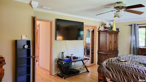 Tiny photo for 3898 COUNTRY CLUB Road, Carbondale, IL 62901 (MLS # EB460400)