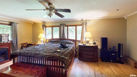 Tiny photo for 3898 COUNTRY CLUB Road, Carbondale, IL 62901 (MLS # EB460400)