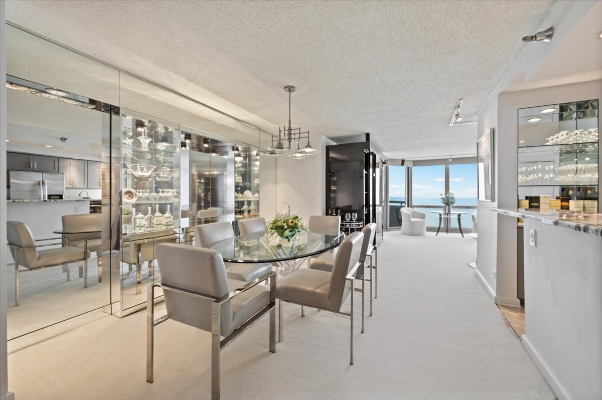 195 N HARBOR Drive 1502