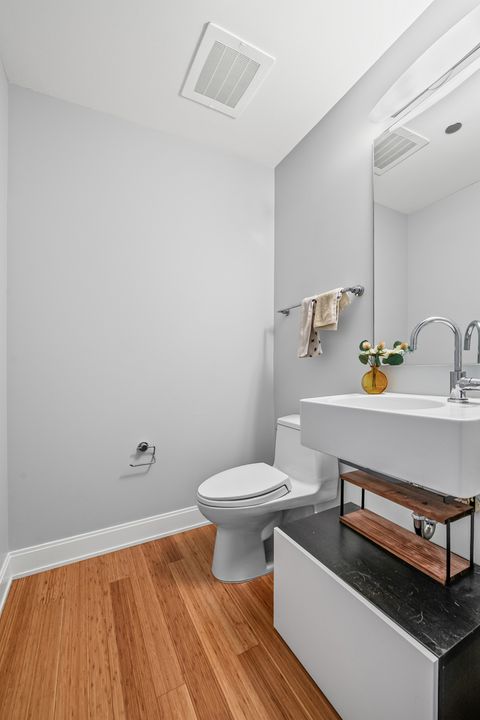 Tiny photo for 340 E RANDOLPH Street #1206, Chicago, IL 60601 (MLS # 12497171)