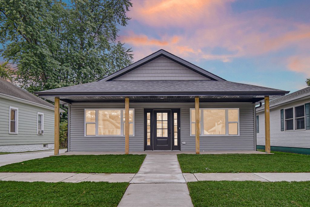 Photo for 1228 Grant Street, Morris, IL 60450 (MLS # 12477286)