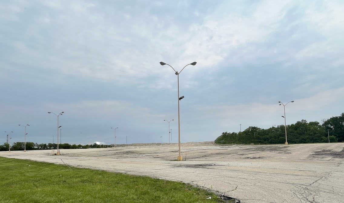 1500 W Lincoln Highway