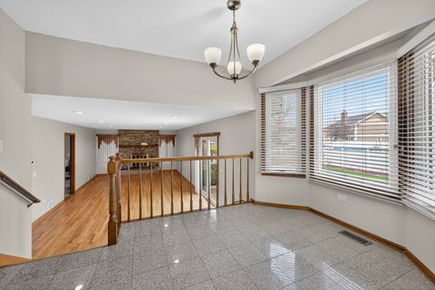 Tiny photo for 1281 Scarlet Drive, Addison, IL 60101 (MLS # 12611625)