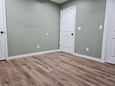 Tiny photo for 203 Dorris Drive, Metropolis, IL 62960 (MLS # 12610992)