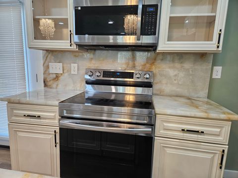 Tiny photo for 203 Dorris Drive, Metropolis, IL 62960 (MLS # 12610992)