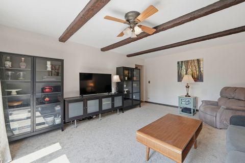 Tiny photo for 1503 Haise Lane, Elk Grove Village, IL 60007 (MLS # 12671068)