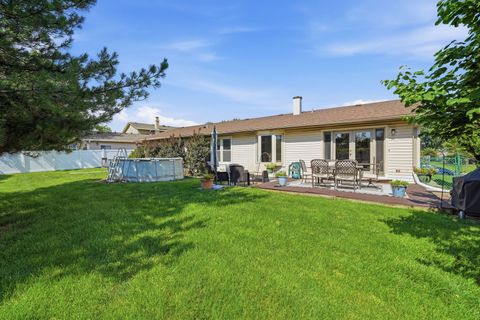 Tiny photo for 1503 Haise Lane, Elk Grove Village, IL 60007 (MLS # 12671068)