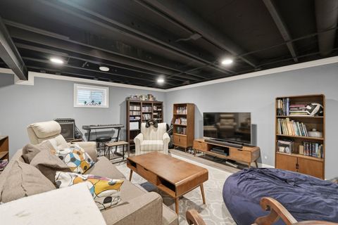 Tiny photo for 1503 Haise Lane, Elk Grove Village, IL 60007 (MLS # 12671068)