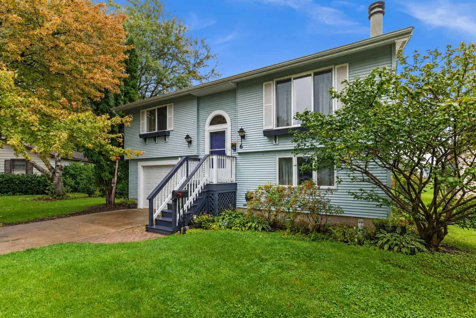 6 Lee Court