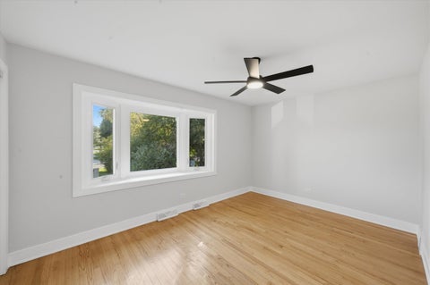 Tiny photo for 604 E Camp Mcdonald Road, Prospect Heights, IL 60070 (MLS # 12795491)