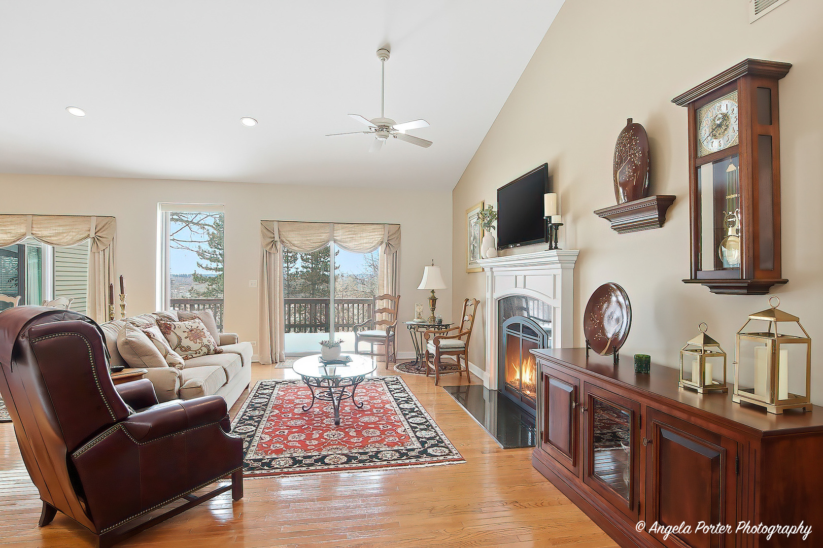 3428 KINGS LAIR Drive