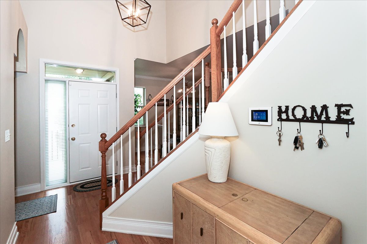 768 W St Johns Place