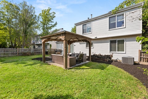 Tiny photo for 197 Knightsbridge Drive, Mundelein, IL 60060 (MLS # 12741789)