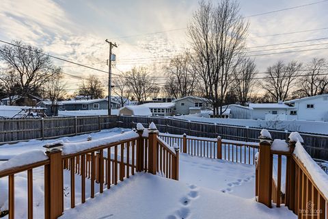 Tiny photo for 767 Adams Street, Ottawa, IL 61350 (MLS # 12528735)